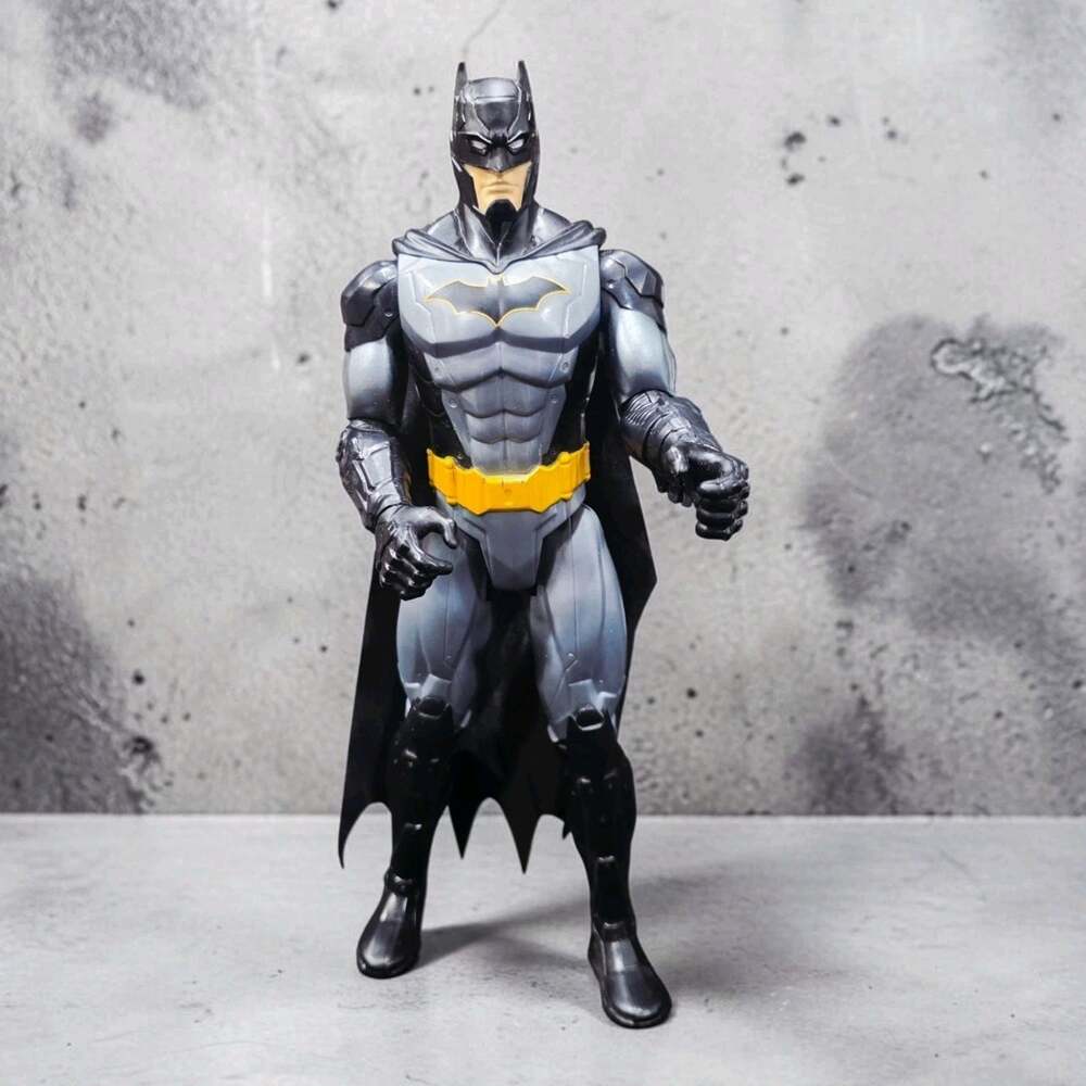 DC Comics Batman 12" Action Figure Grey Black Batsuit Fabric Cape Spin Master XL